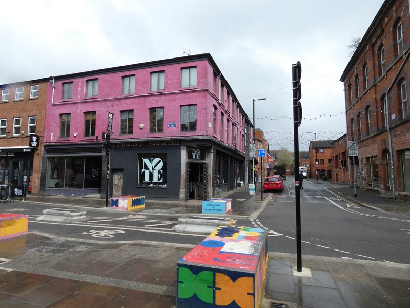 Corner of Thomas Street and Oak Street © Gerald England :: Geograph ...