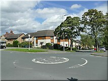 SE1935 : Mini-roundabout on Ravenscliffe Avenue by Stephen Craven