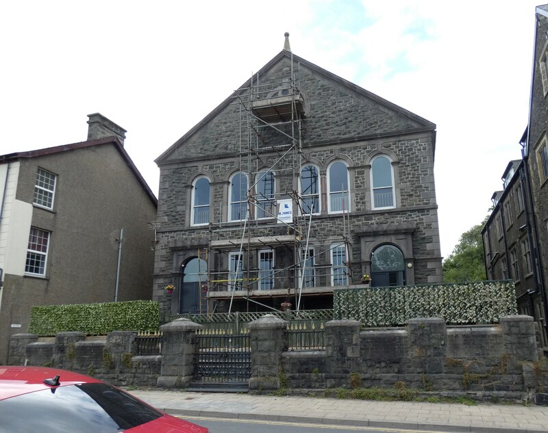 Capel Mawr © Gerald England :: Geograph Britain And Ireland