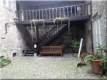 S5056 : Cobbled courtyard in Rothe House by Marathon