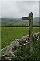 Fingerpost near High Spencycroft