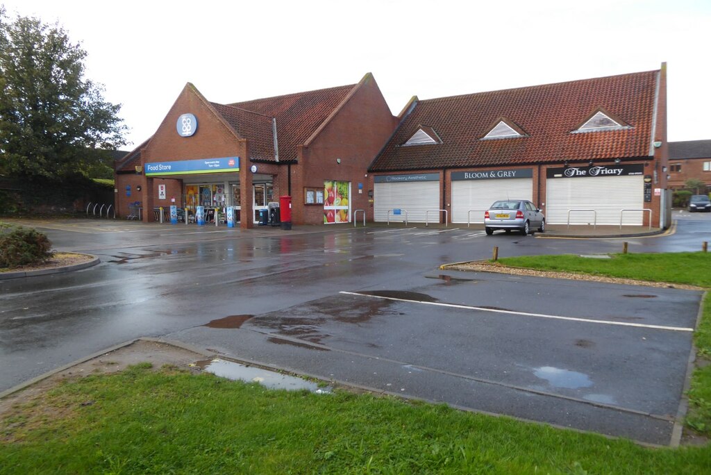 coop-food-store-philip-halling-geograph-britain-and-ireland