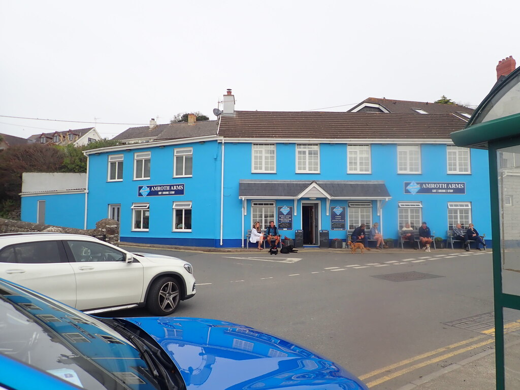 Amroth Arms © Eirian Evans :: Geograph Britain and Ireland