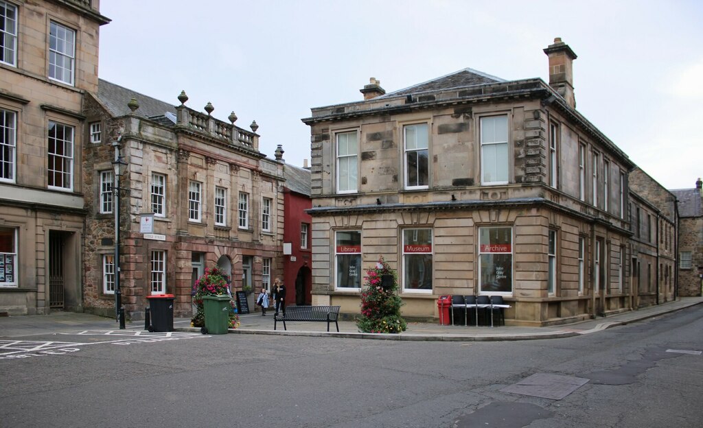 carlyle-house-and-the-john-gray-centre-richard-sutcliffe-geograph