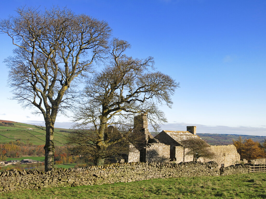 Peak Side © Mike Quinn Geograph Britain And Ireland