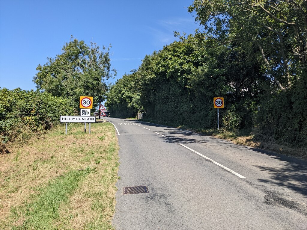 Entering Hill Mountain © David Medcalf :: Geograph Britain and Ireland