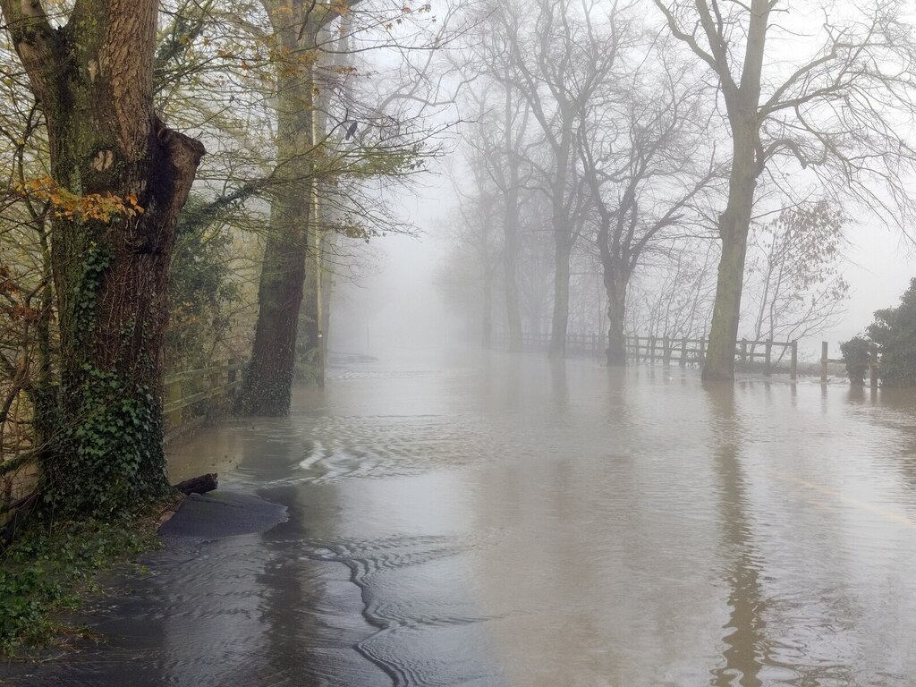 Flooding on Braunstone Lane East © Mat Fascione :: Geograph Britain and ...