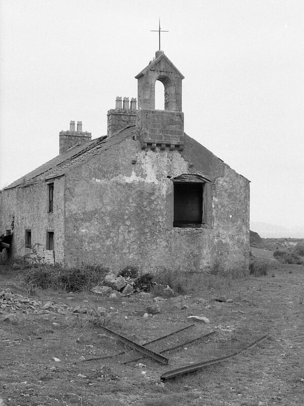 Barrack Cottages Penmon Park Quarry © Chris Andrews Geograph Britain And Ireland 6858