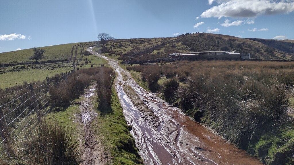 Restricted Byway © Shaun Ferguson :: Geograph Britain And Ireland