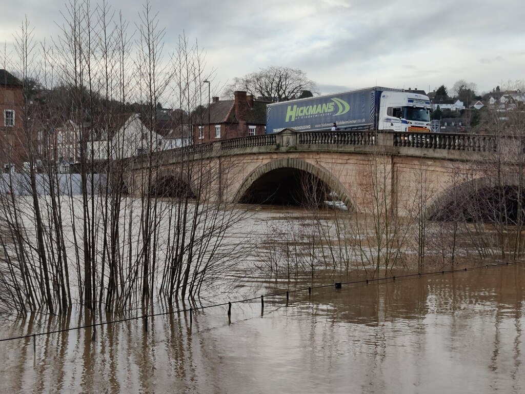 Flooding at Bewdley Bridge © Mat Fascione :: Geograph Britain and Ireland