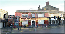 SE2123 : The Red Lion Inn, Market Street (A638), Heckmondwike by habiloid