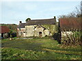 Ffarm yn mynd ar ei gwaeth / A dilapidated farm