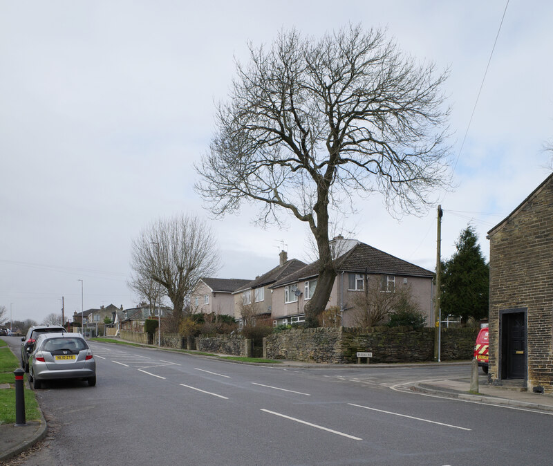 Bradford Road, Clayton, Bradford © habiloid :: Geograph Britain and Ireland