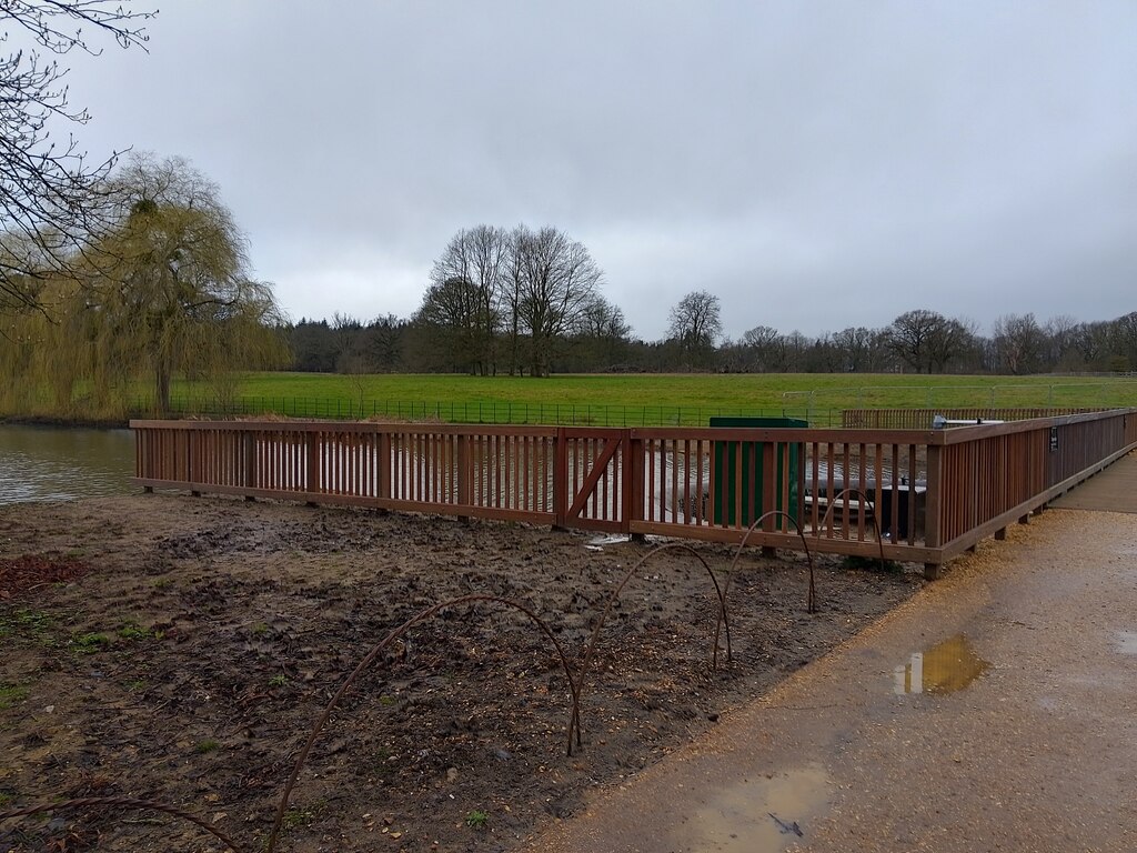 Reservoir project, The Vyne © Oscar Taylor :: Geograph Britain and Ireland