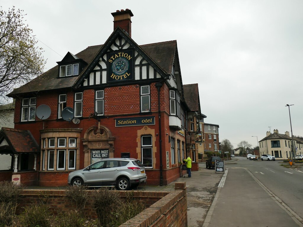 The Station Hotel, Northallerton © Stephen Craven :: Geograph Britain ...