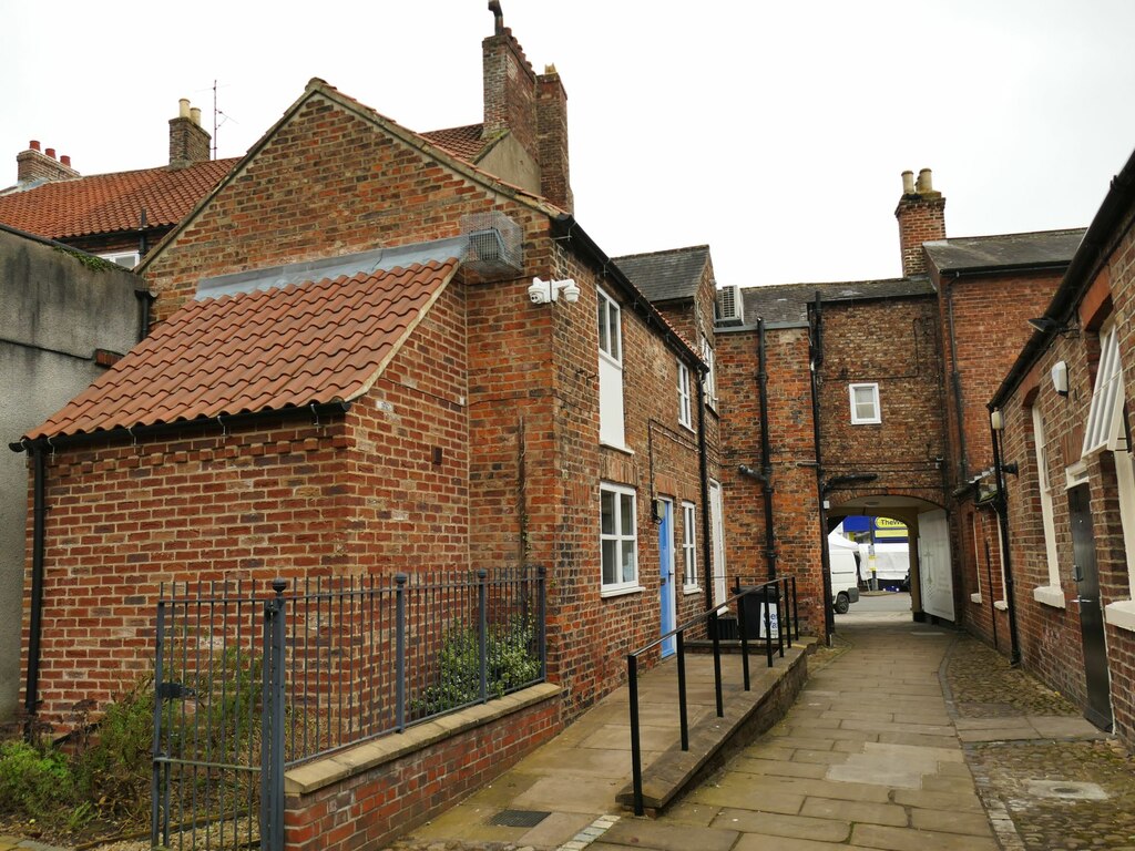 United Reformed Church, Northallerton... © Stephen Craven :: Geograph ...