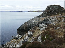 NM7500 : Rocky shore, Craignish peninsula by Jonathan Thacker