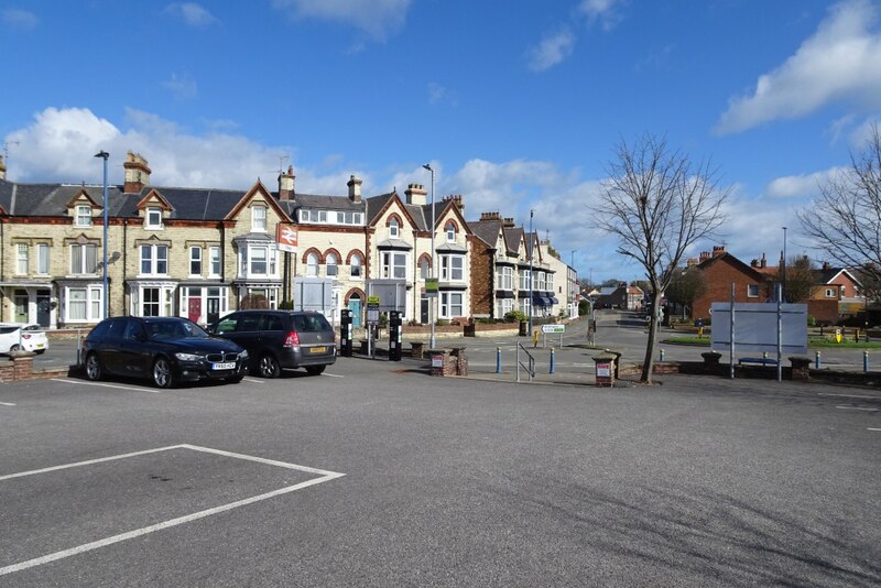 Station Avenue Car Park © DS Pugh :: Geograph Britain and Ireland