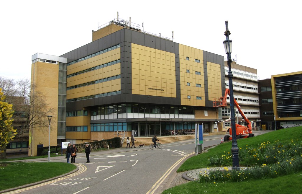 Surrey University - Library © Colin Smith :: Geograph Britain and Ireland