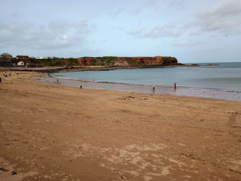 Beach at Eyemouth © Jim Smillie :: Geograph Britain and Ireland