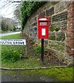 Elizabeth II postbox on Fulton Grove, Davenham