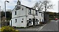 Farmers Arms between road junctions in Portinscale