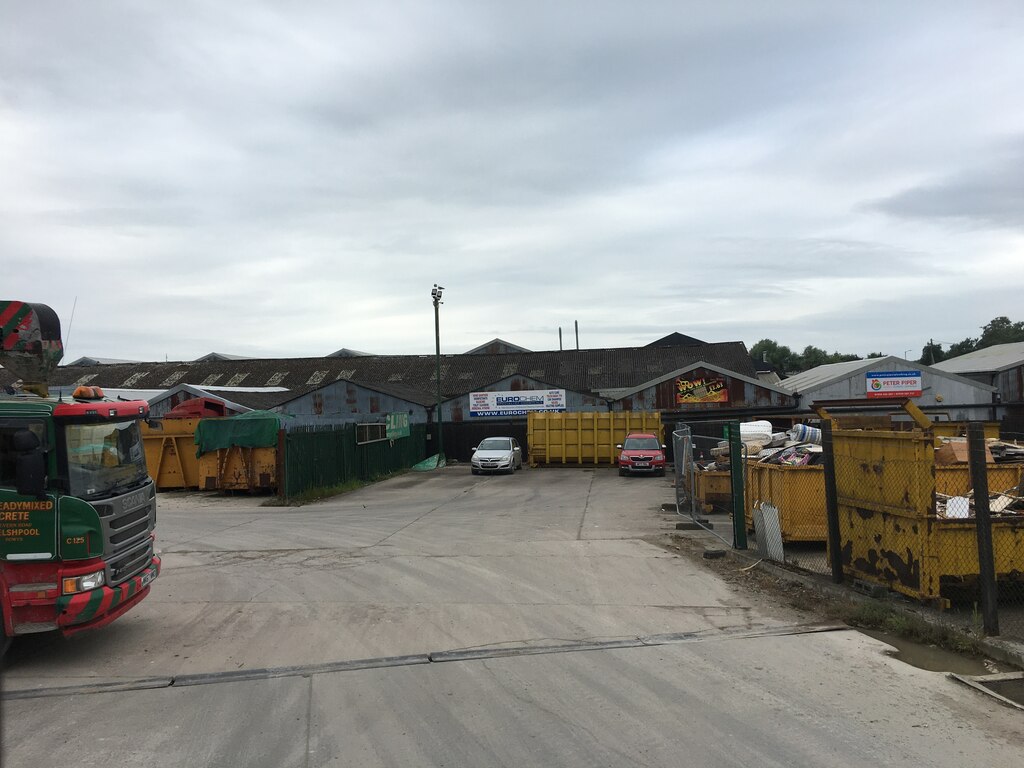 Industrial estate, Welshpool © Steven Brown :: Geograph Britain and Ireland