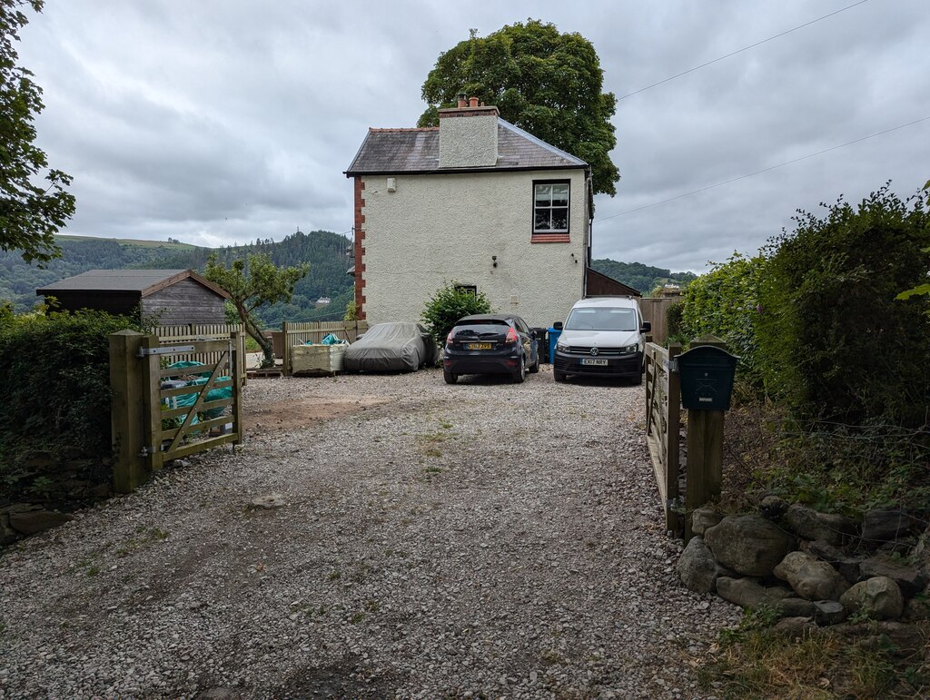 Bryn Castell © TCExplorer :: Geograph Britain and Ireland