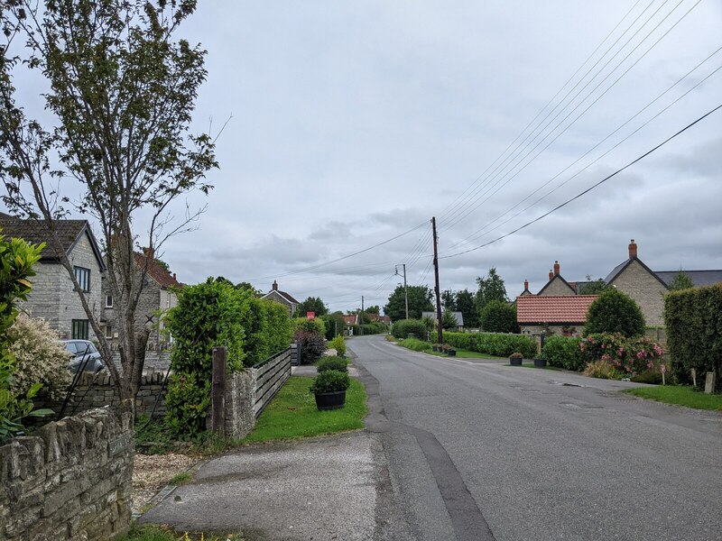 Houses on Barton Road, looking north © Rob Purvis :: Geograph Britain ...