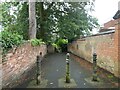 Footpath off Church Hill Road