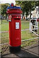 Pillar box with topper