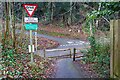 Crossing Tubwell Lane