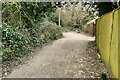 Footpath into Kings Langley Common