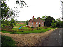 SU5270 : Holly Farm House by Pam Brophy