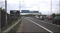 SU7970 : A329M/M4 motorway junction by RICHARD THOMPSON