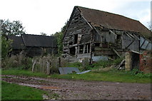 SO6744 : Old barns at Catley Farms, Bosbury by Philip Halling