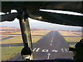 SS5691 : Runway 04 at Swansea Airport by Chris Cole