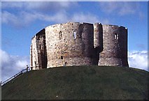 SE6051 : Cliffords Tower by Frank Airey