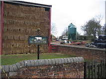 SP0358 : Big Bouts Farm sign by David Stowell