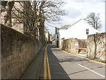 NO5116 : West Burn Lane, St Andrews by Jim Bain