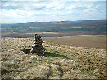 NS7325 : Cairn on the N slope of Little Cairn Table by Chris Wimbush