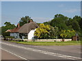 Houses on A418 at Tiddington