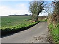 Tapleys Hill from junction with School Lane