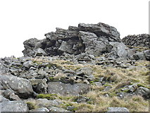 SH4047 : Approaching the summit  of Gyrn Goch by Eric Jones
