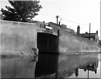 TQ3583 : Entrance to Hertford Union Canal, off Regent's Canal, East London by Dr Neil Clifton