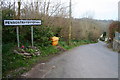 Lane leading down into Penbontrhydyfothau