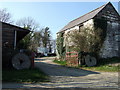 Millstones, Llys-y-fran