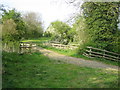 Farm track and railway trackbed near Botolph Claydon