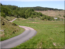 NM8617 : Single-track road to Loch Tralaig by Colin Chambers
