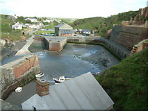SM8132 : The harbour, Porthgain by Robin Lucas